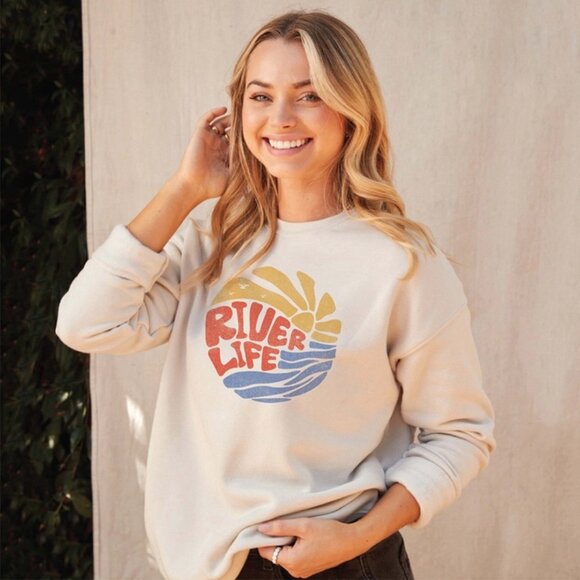 River Life Oversized Graphic Sweatshirt - Picture 4 of 5